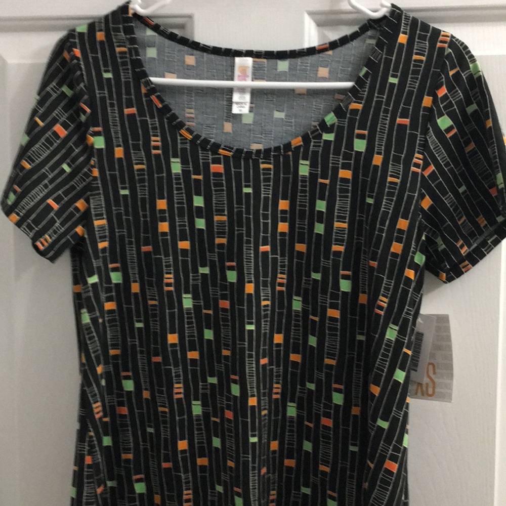 💕BEAUTIFUL BNWT LULAROE XS CLASSIC TOP💕
